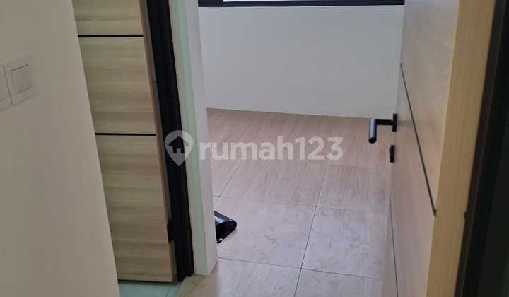 Disewakan Rumah 3 Kamar di perumahan Lippo Cikarang  2