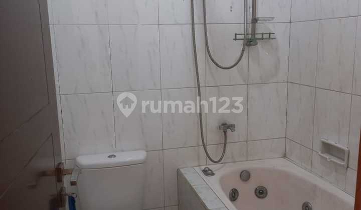 For Rent: 3-Bedroom House in Lippo Cikarang Housing Complex. For Rent: 3-Bedroom House in Lippo Cikarang Housing Complex.
