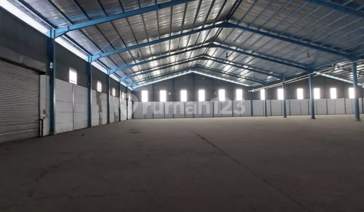 Disewakan Gudang luas 3136 Di dalam kawsan industri Cikarang 