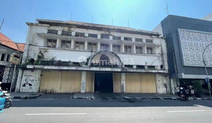 Dijual Gedung Cocok untuk Kantor di Braga Kota Bandung 1