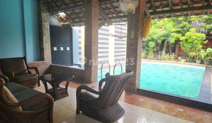 Rumah Modern di Villa Bintaro Indah Dekat Gerbang Tol Strategis 1