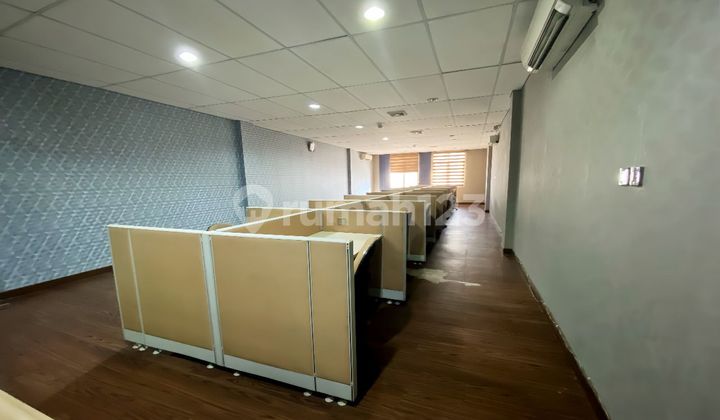 Disewakan Per Lantai Ruko Moi Furnished Mewah Cocok Untuk Kantor Disewakan Per Lantai Ruko Moi Furnished Mewah Cocok Untuk Kantor