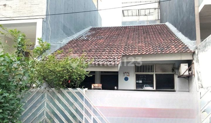 Dijual Rumah Tua Hitung Tanah di Kelapa Gading 1