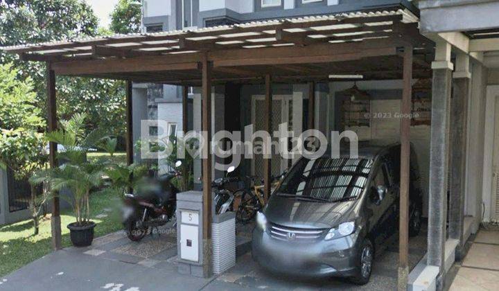 RUMAH MODERN, 2 LANTAI, TERAWAT ,SIAP HUNI 1