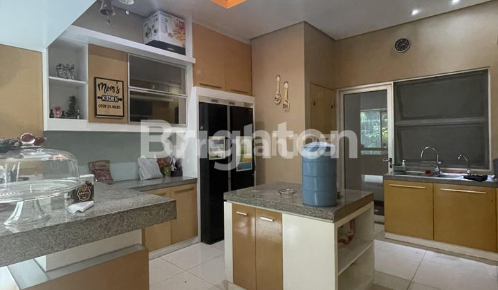 RUMAH ELEGAN SUTRA RENATA 2