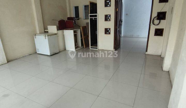 ruang tamu rumah di serang nyaman aman
