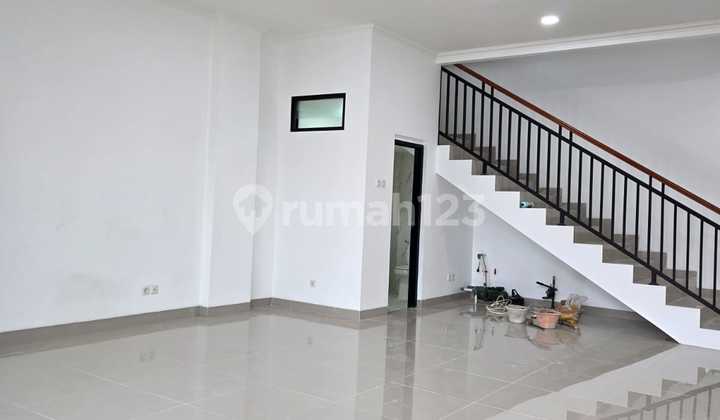 Ruko 3 Unit Baru Premium Taman Ratu Cocok untuk Usaha