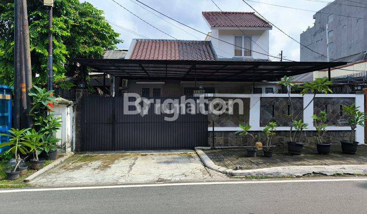 RUMAH CANTIK SIAP HUNI DI KAWASAN ELITE 2