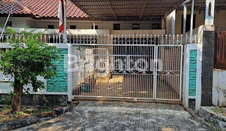 Rumah Hoek Pulomas Dengan Taman Luas Di Kayu Putih Utara 2