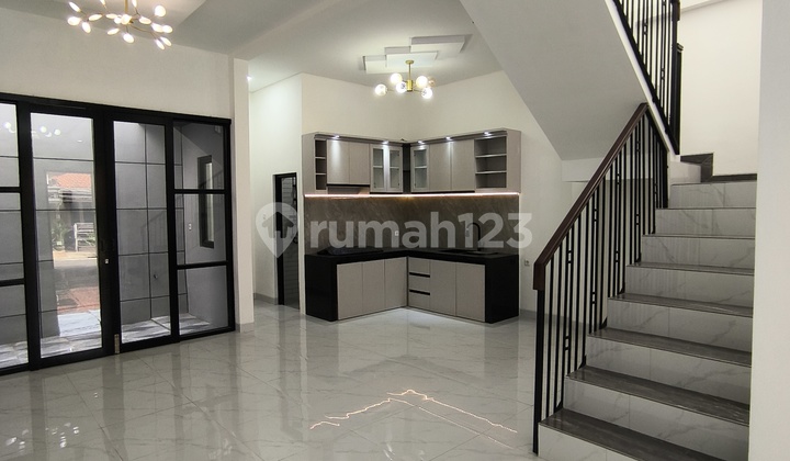 Beautiful 2-Story House Ready to Move In 2