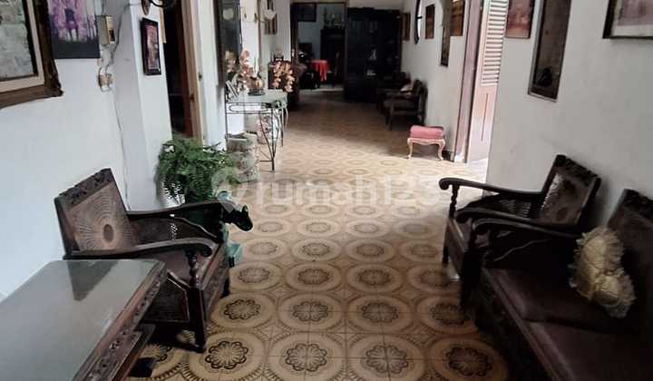 For Sale Serene House on Jl. Slamet Riyadi, Matraman, Jakarta, Corner Two-Story House