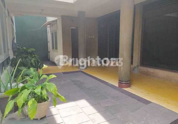 Rumah Sekaligus Tempat Usaha Siap Pakai Di Area Pasar Kliwon 2