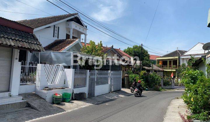 Rumah 2 lantai siap huni di kawasan Mojosongo, Solo 1