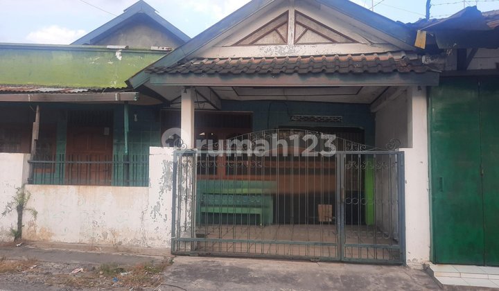 House for Sale Strategic Location Ready to Use Sambeng Area House for Sale Strategic Location Ready to Use Sambeng Area