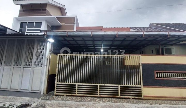 Rumah Coklat Siap Huni Lokasi Strategis Dekat Exit Toll Klodran