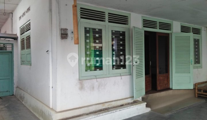 Rumah Antik Dan Terawat Tengah Kota Siap Huni Area Punggawan Rumah Antik Dan Terawat Tengah Kota Siap Huni Area Punggawan