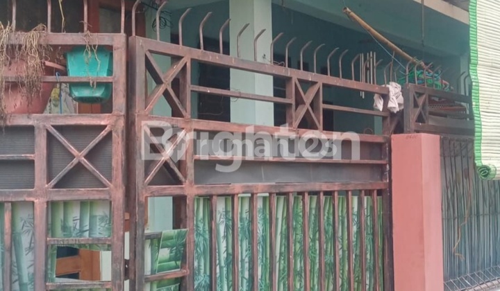 House in Hook Position Ready to Use Jayawijaya Street Area Mojosongo