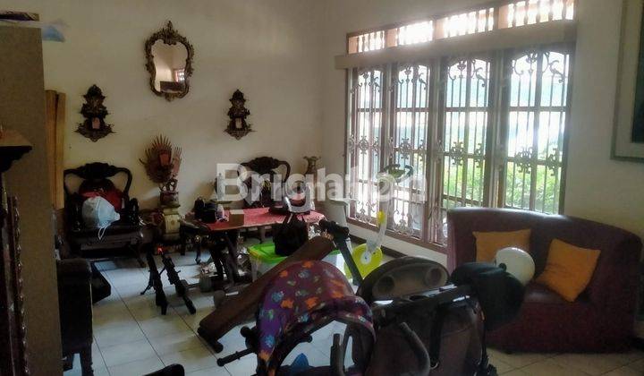 *RUMAH BAGUS LAYAK HUNI SIAP PAKAI TENGAH KOTA SOLO DEKAT JL SLAMET RIYADI* 2