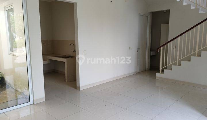 Dijual Rumah BSD City Cluster The Eminent Vivacia Hadap Taman 2