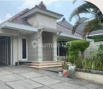 For Rent Rumah 6 Kamar Menteng Jakarta 1