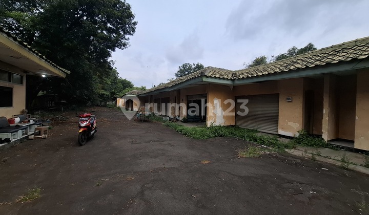 For Rent! Premium Location! Land / Warehouse / Field in Tanjung Duren Area, 3,000 m², Commercial Zone