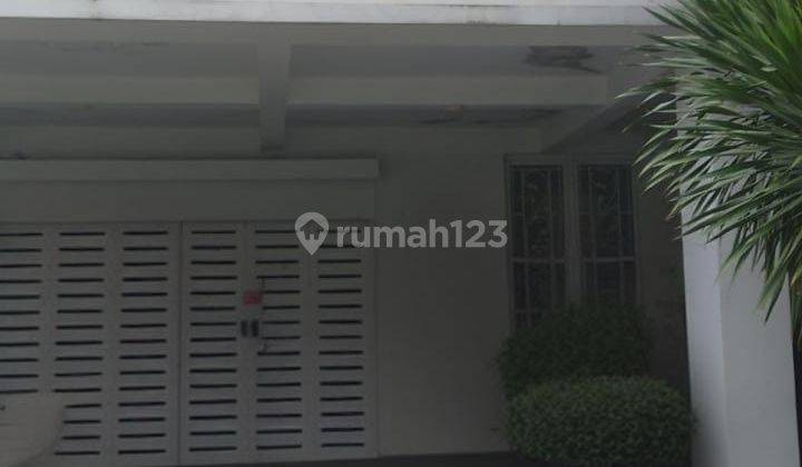 Rumah 2 Lt Rapi Semi Furnished di The Leaf Citra Raya 2