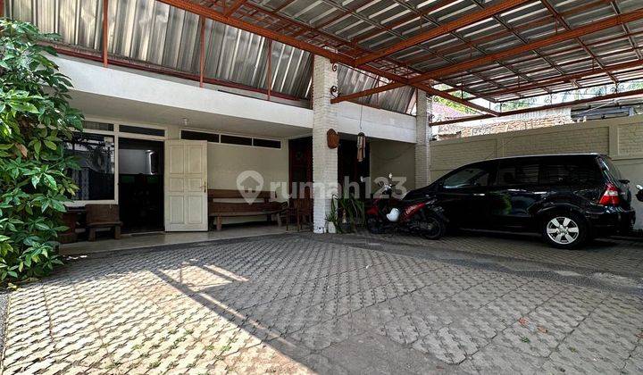 Rumah 1 Lt Terawat di Jalan Wijaya Kebayoran Baru 2