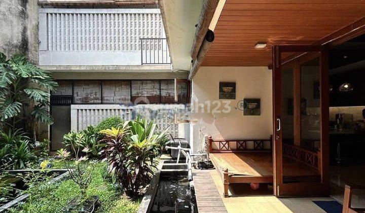 Rumah 2 Lt Nyaman Asri di Pancoran Jakarta Selatan 1