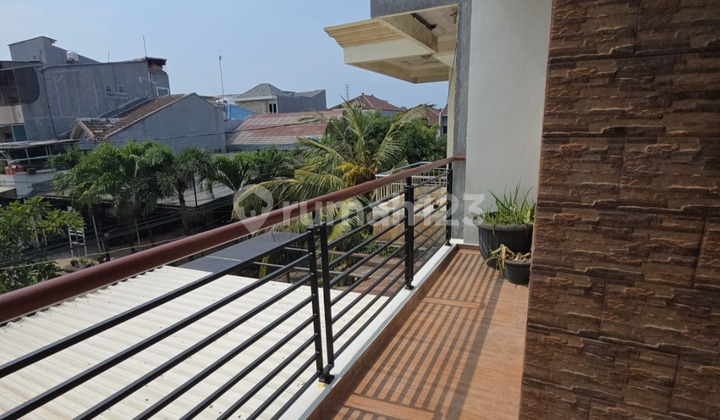 RUMAH 2LT SIAP HUNI BAGUS DI GADING GRIYA RESIDENCE  SUKAPURA  1