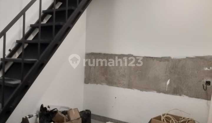 NICE 2-STORY HOUSE READY TO OCCUPY IN CENTRAL CEMPAKA PUTIH 2
