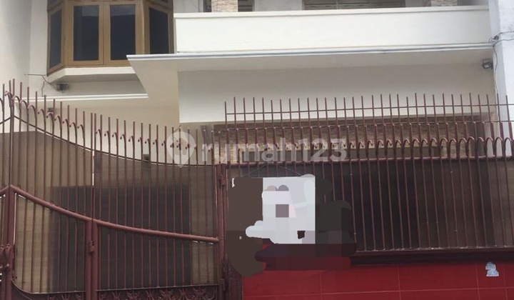 Rumah Murah 2Lt di Cempaka Putih Tengah Jakarta Pusat