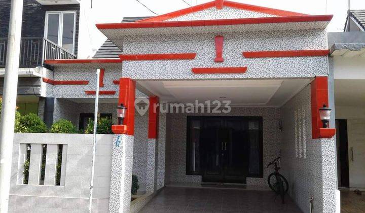 Rumah 2 Lantai Bagus,siap Huni,shm,lokasi Strategis Dekat Ke Jakarta Timur,luas Tanah 105 M,luas Bangunan 100 M,kt 3,KM 2 Full Furnish Dalam Perumahan Violet Garden,kranji Bekasi 1