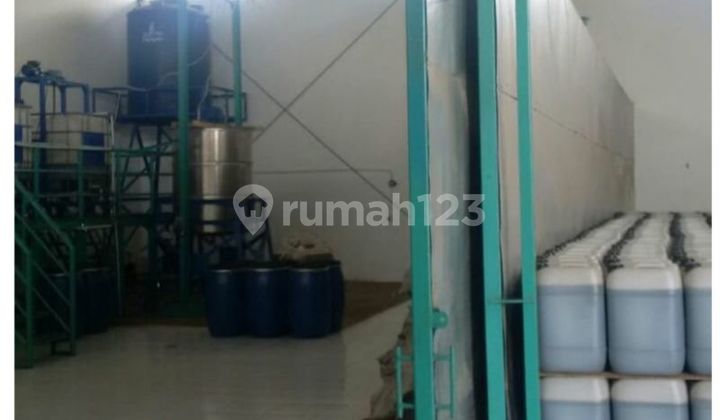 READY-TO-USE WAREHOUSE WORKSHOP ON CIASEM PAMANUKAN MAIN ROAD