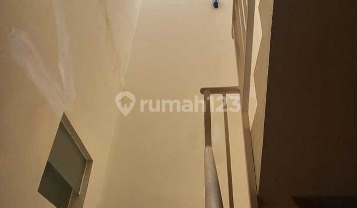 3-STORY READY-TO-OCCUPY HOUSE ON GADING RAYA STREET, EAST PISANGAN 3-STORY READY-TO-OCCUPY HOUSE ON GADING RAYA STREET, EAST PISANGAN