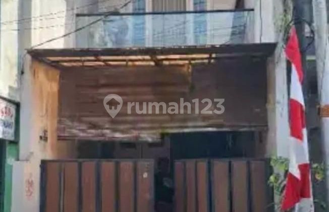 3-STORY READY-TO-OCCUPY HOUSE ON GADING RAYA STREET, EAST PISANGAN 3-STORY READY-TO-OCCUPY HOUSE ON GADING RAYA STREET, EAST PISANGAN