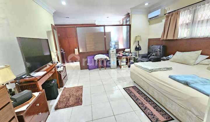 RUMAH 2LT BAGUS HOOK SIAP HUNI DI KOMPLEK PULOMAS JAKARTA TIMUR 2