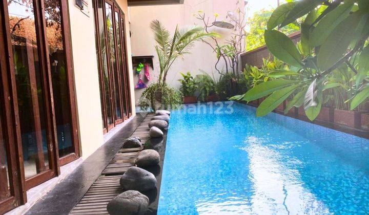 Rumah Bagus Shm Siap Huni Ada Kolam Renang Di Kayu Putih Lt 420 M,lb 400 M,kt 7+1,km 5+1,listrik 6600 Dan 1200 Watt,ada Musholla Dan Perpustakaan Di Kayu Putih Jakarta Timur 2