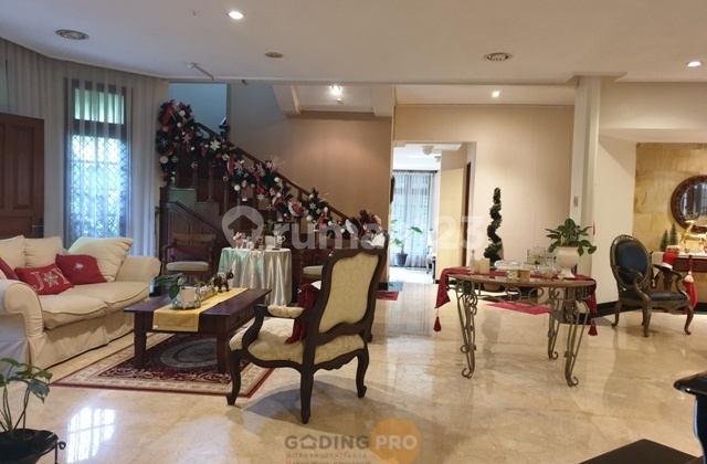 RUMAH BAGUS DESIGN AMERICAN CLASSIC SEMI FURNISH DI PULOMAS 2