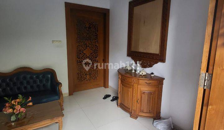 Rumah 2 Lantai Bagus Hook Full Furnish Di Cempaka Putih Lt 181 M,lb 244 M,kt 4+1,KM 5 Row Jalan Lebar Listrik 7700 Watt Bebas Banjir Di Cempaka Putih Jakarta Pusat  2