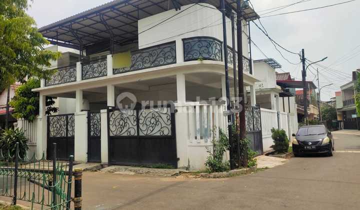 NICE 2-STORY HOUSE HOOK IN TAMAN BUARAN INDAH 3 COMPLEX 1