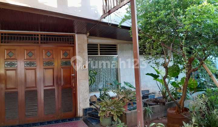 RUMAH 1,5LT LUAS TANAH 672 M COCOK DI BANGUN TOWN HOUSE DI CEMPAKA PUTIH TENGAH 2