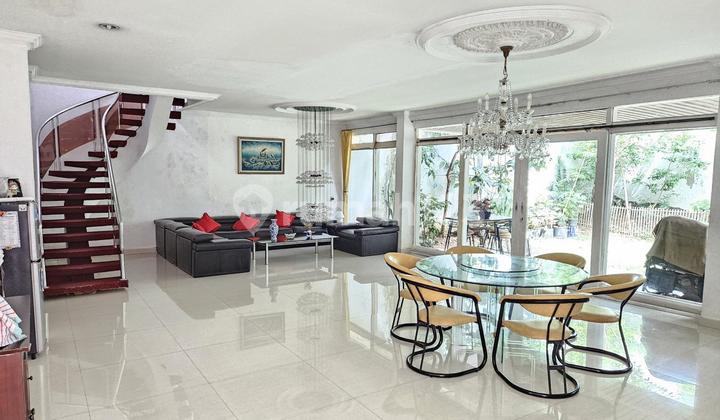 Rumah Mewah Bagus Semi Furnish Siap Huni di Pulomas Jakarta Timur 2