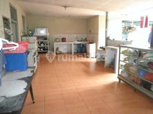 HOUSE WITH 2 FRONTAGES ON BASUKI RAHMAT AND OTISTA MAIN ROADS