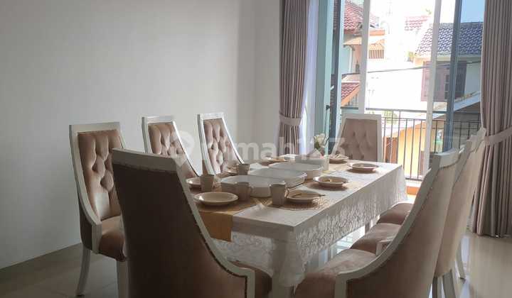 Rumah Bagus 3Lt Hook Siap Huni di Komplek Jatibening Baru,Jatibening Bekasi 2