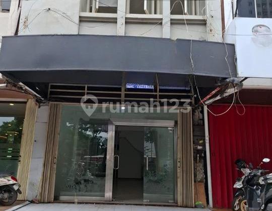 Ruko 4Lt Bagus Siap Pakai di Boulevard Raya Kelapa Gading Jakarta Utara