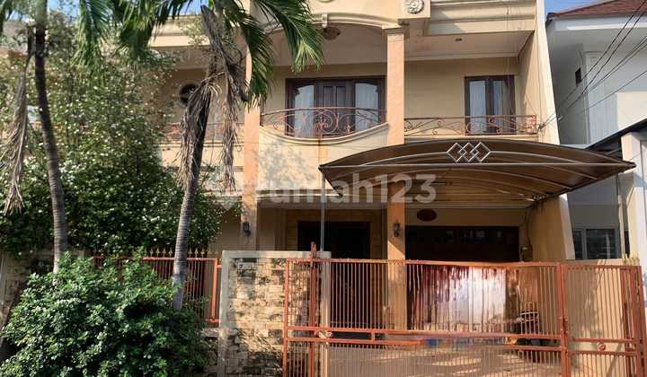 Nice 2-Story House in Gading Kirana Complex, Kelapa Gading Nice 2-Story House in Gading Kirana Complex, Kelapa Gading