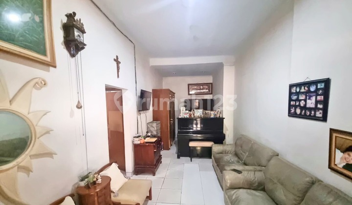 RUMAH 2LT SIAP HUNI DI RAWAMANGUN JLN DUYUNG 2
