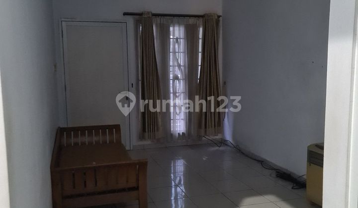 2-STORY READY-TO-OCCUPY HOUSE IN KELAPA MOLEK, KELAPA GADING 2