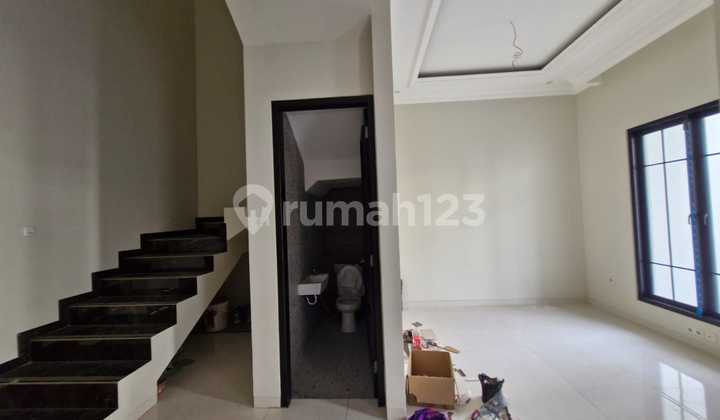 2-STORY HOUSE BRAND NEW MODERN SEMI-FURNISHED SHM IN CEMPAKA PUTIH, CENTRAL JAKARTA 2