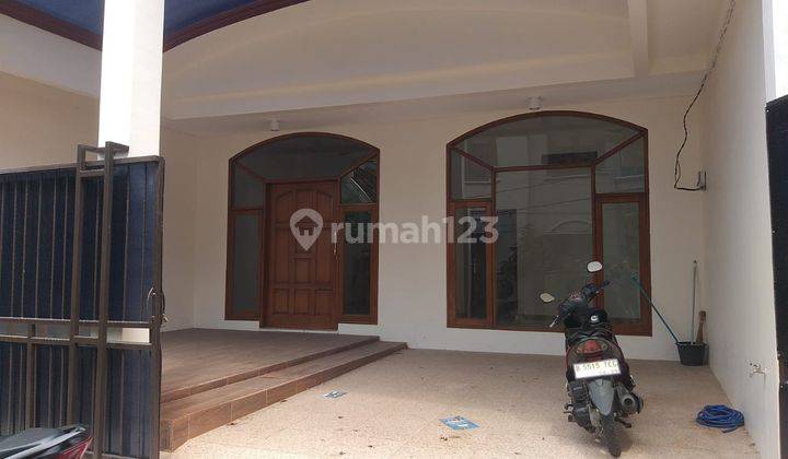 RUMAH 3 LANTAI SIAP HUNI BEBAS BANJIR DI KAMPUNG AMBON  2